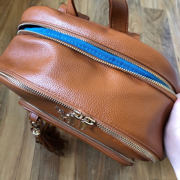 ✨EXCLUSIVE✨YL🌱Essential Oil Backpack‼️ - Picture 8 of 11